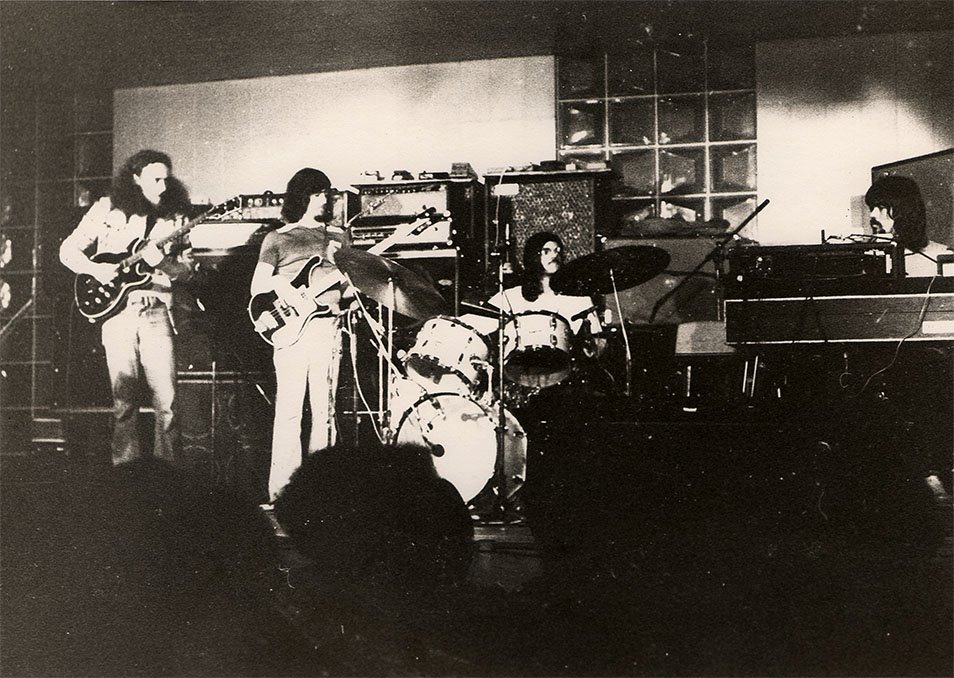 Ungava au Pavillon Pollack, novembre 1974 (extrait de la page Facebook dédiée au groupe).